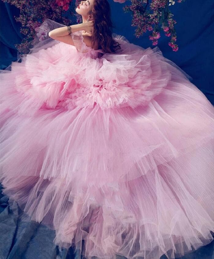 カラードレス 高級感 結婚式ドレス 森系 お姫様 ウェディングドレス きれいめ フォトウェディング撮影 前撮りドレス 後撮り パーティードレス 多重チュール 可愛い 成人式ドレス コンサート オフショ