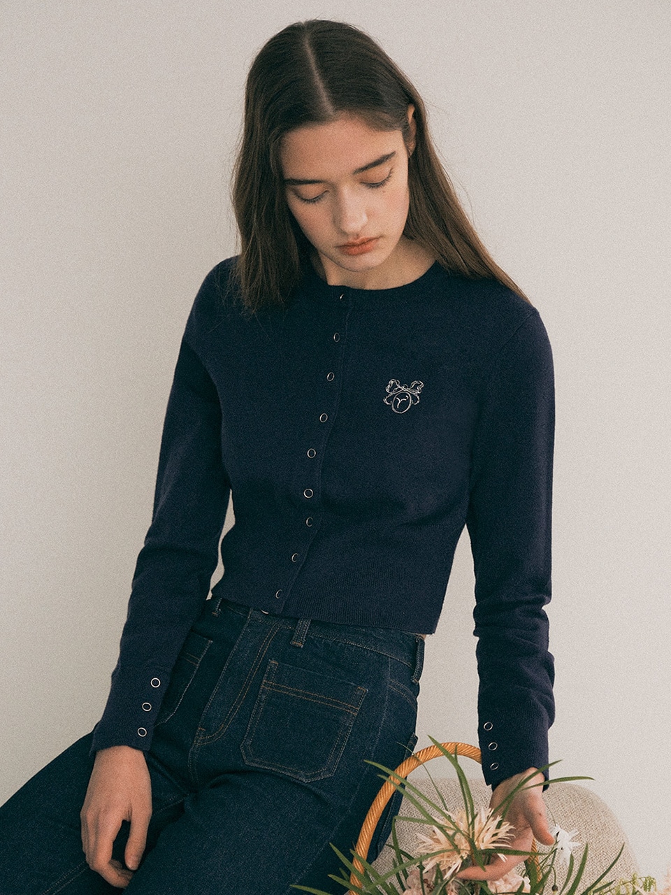 BUTTON SLIM CARDIGAN
