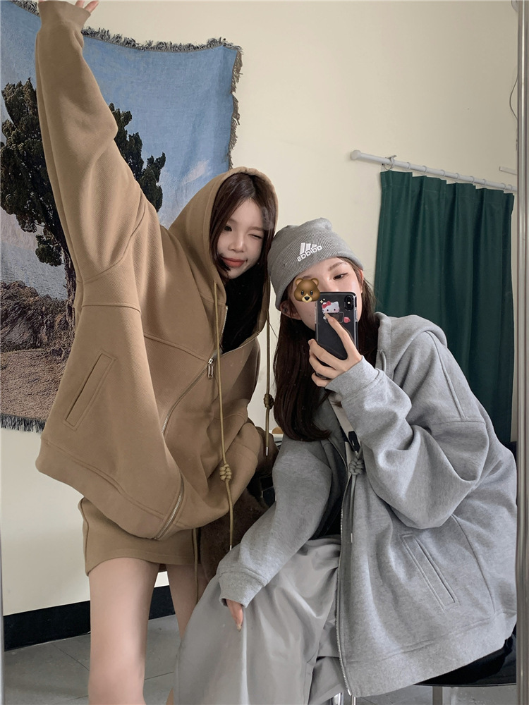 セットアップ2024新型韓国版韓国系スポーツカジュアル連帽パーカー女性秋半身スカート2点セット