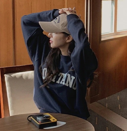 人気再入荷英字ロゴスウェットp276592 レディース 【tops】 韓国ファッション トップス スウェット トレーナー 長袖 オーバーサイズ ルーズ 体型カバー ロゴ レタリング プリント 英