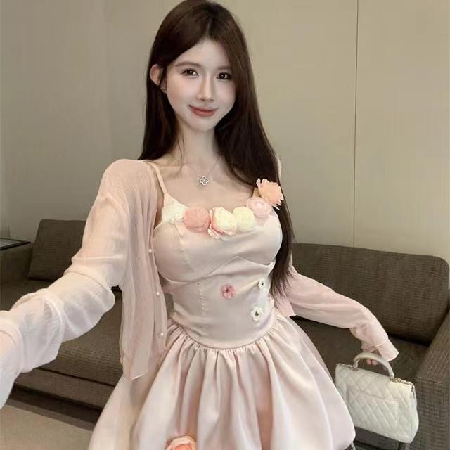 ワンピース ファッション立体花キャミソールワンピース2025新型ウエストコンシャススカートカーディガン2点セット 4,922円