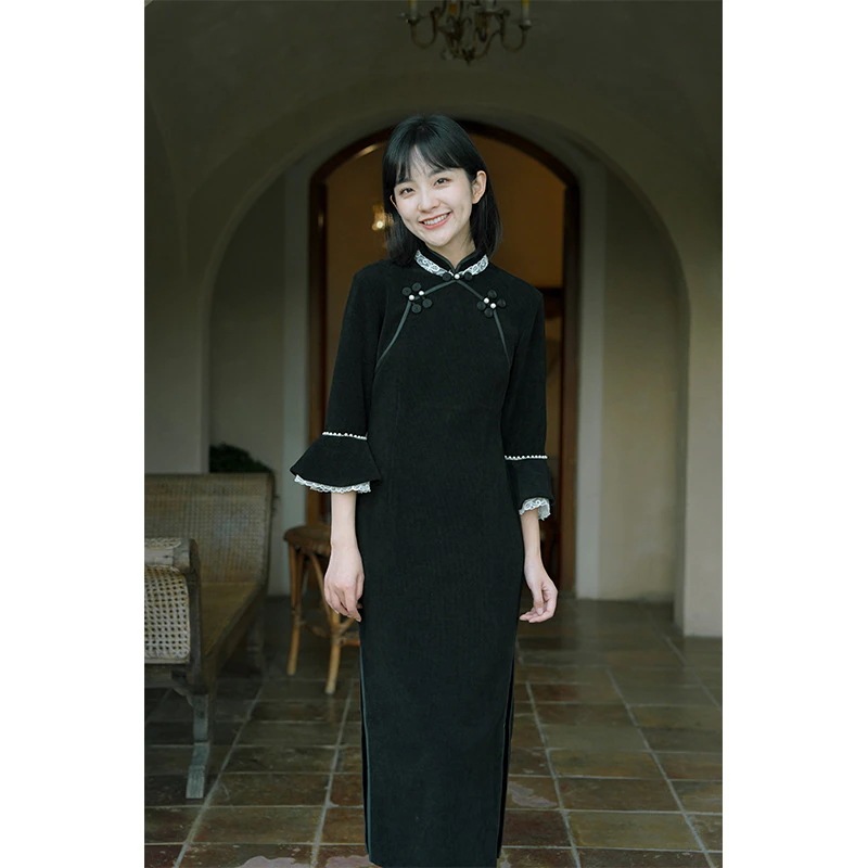 ワンピースドレスドレス黒い改造されたチョンサムクォータースリーブ2025秋の若い女の子らしいドレスは毎日着用できます