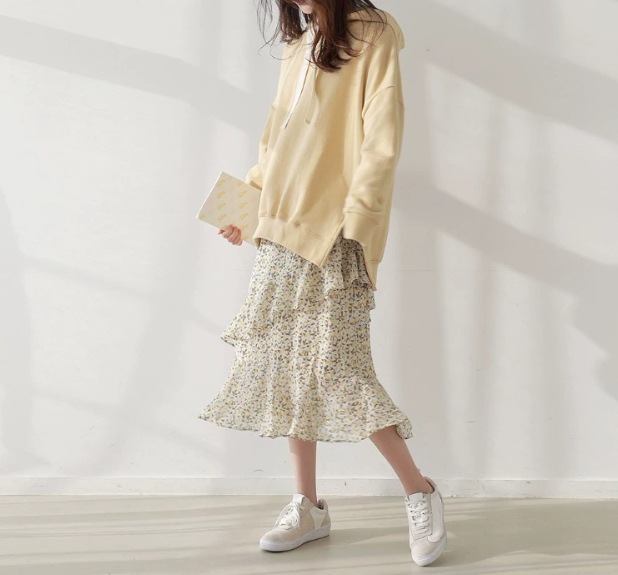 トップス デート モテアイテム パーカー フーディー 長袖 大人可愛い きれいめ 上品 おしゃれ かっこいい 大人可愛い ラブリー キュート ガーリー クール モード系 セクシー エレガント 存在感