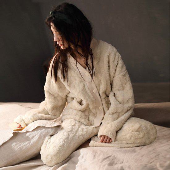 ルームウェア パジャマ 部屋着 おうち時間 冬 長袖 暖かい 大きいサイズ 冬用 かわいい セットアップ 2点セット お洒落 寝間着 ナイトウェア お泊まり 女子旅 旅行 出張 前開き 高見え 綺麗め