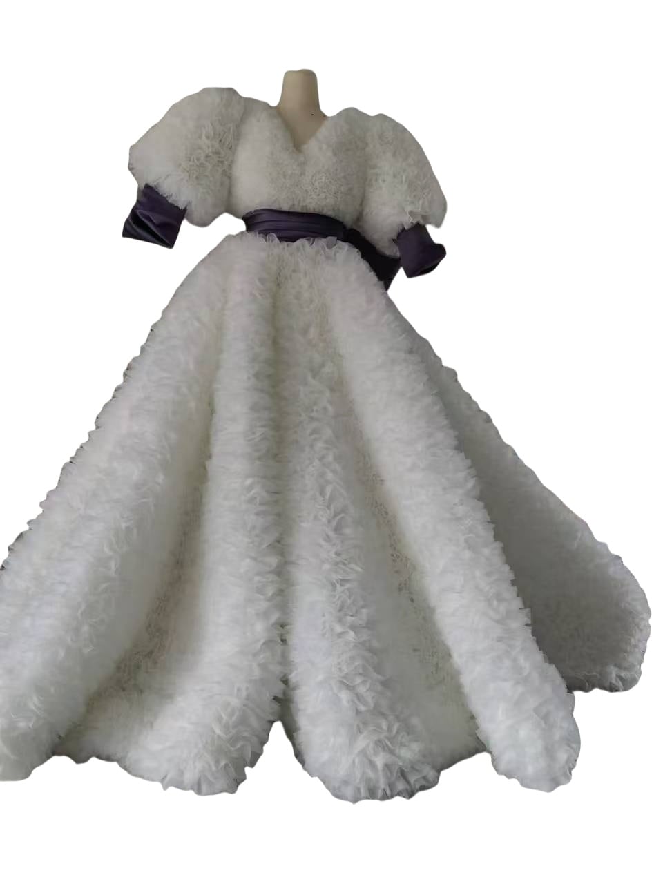 豪華！ウェディングドレス Vネック 半袖 リボン もこもこドレス プリンセスライン 前撮り