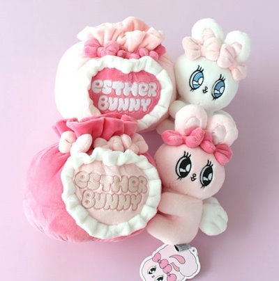 Qoo10] エスターバニー 福袋 ぬいぐるみ 2点 : おもちゃ・知育