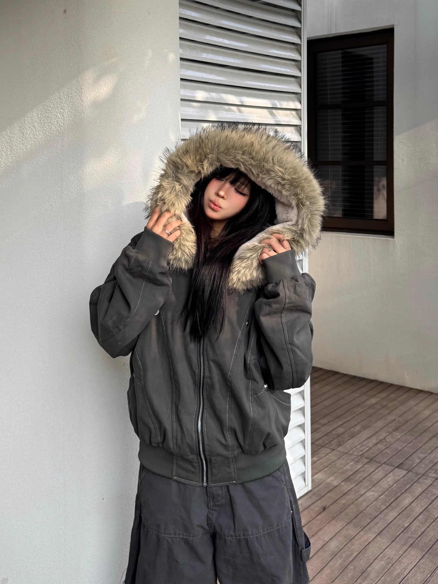 トップスパーカーおしゃれ フード付きチャック 黒 レディース お出かけフルトラック 2025春夏トップス ゆったり 白 裹起毛パーカー ファッション系 フル甘め ストライプ かわいい 細見え 長袖