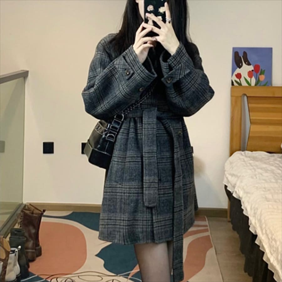 アウター ロングコート 羽織り ロング ロング丈 袖あり 長袖 Vネック フレア Aライン かわいい 大人可愛い 綺麗 シンプル カジュアル 大人 上品 おしゃれ お洒落 大人女子 こなれ感