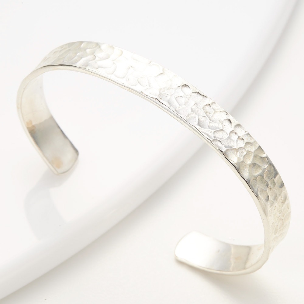 バングル メンズ シルバー925製 つや消し加工 シンプル インディアンジュエリー 凸凹模様