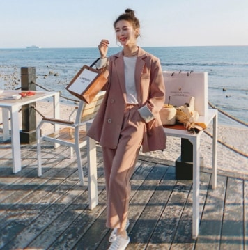 スーツ セットアップ オーバーサイズ 上下セット クロップド丈 パンツ ジャケット ロング丈 長袖 襟付き ルーズ 細身 ストレート ワイド ポケット ハイウエスト 前開き 薄手 きれいめ シンプル