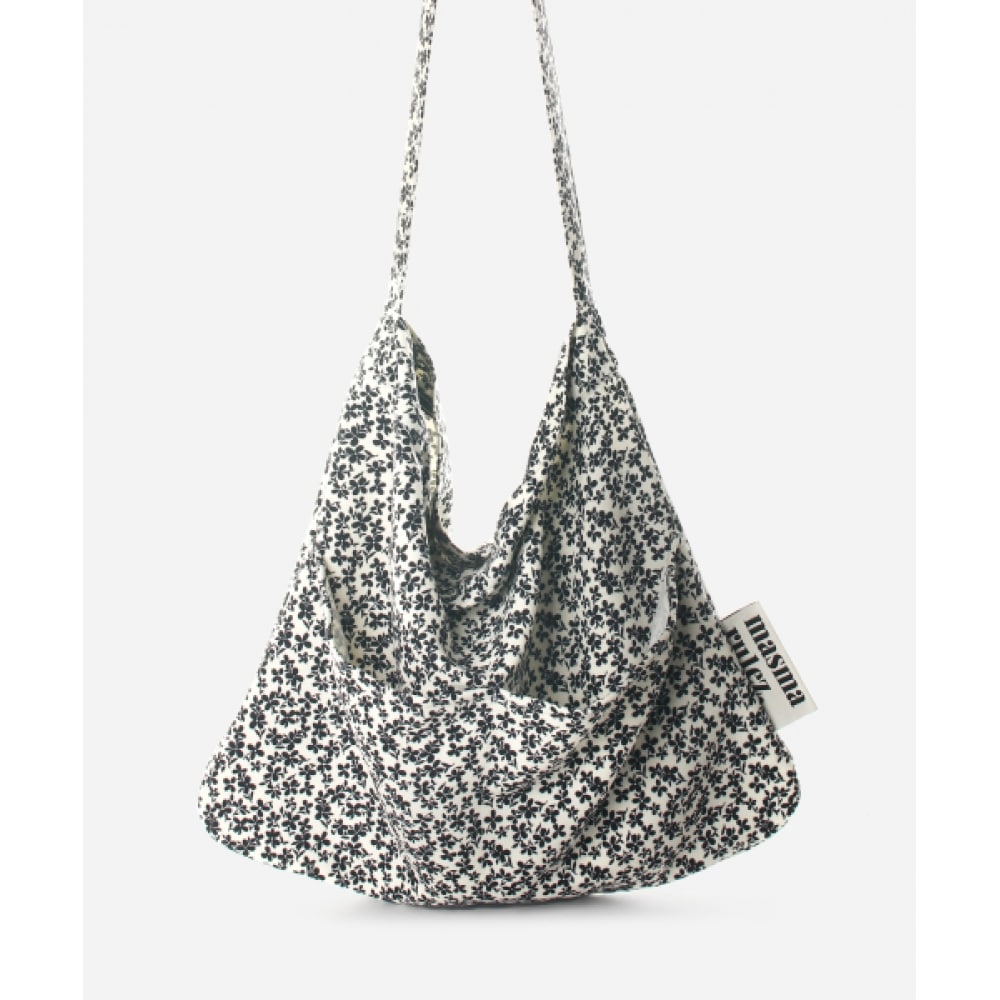 マスマルーレスラビットエコバッグ_ブラックフラワー 6,657円