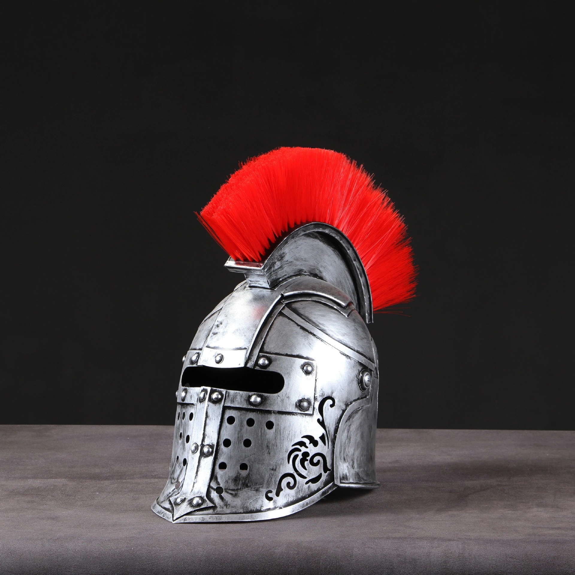 鉄兜 ローマ兵 ヘルメット 中世 レプリカ オブジェ 装飾品 ヘルメット ブリギ インテリア 飾り お洒落 かっこいい 兜 鎧 防具 フィギュア コレクター 18,038円