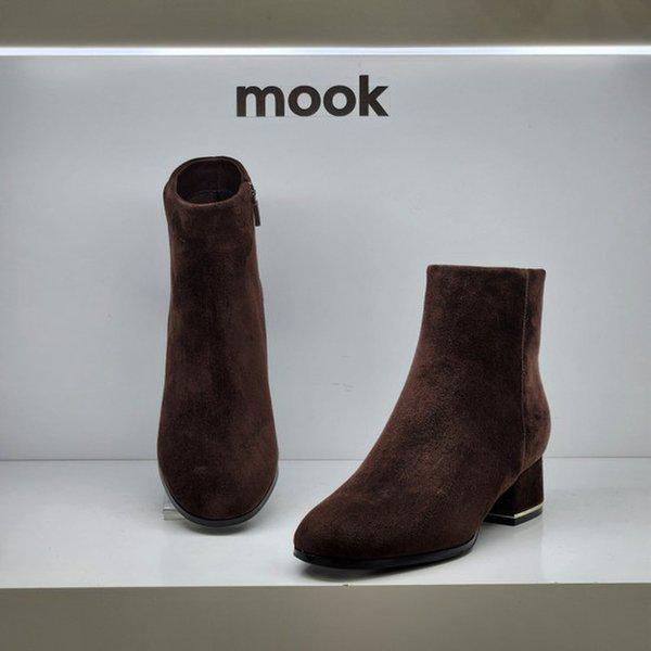 女性の洗練されたスエードアンクルブーツ422605 IM HGHI2SD