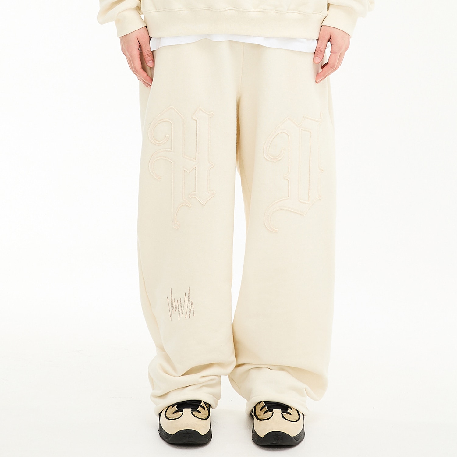 HD Applique series stitch sweatpants IVORY