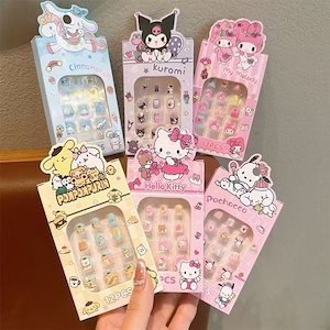 大好評！SNS 話題の人気商品 ネイルチップ 新品入荷 子供用 韓国ファッションネイルチップ 1秒簡単貼れる ジェルネイルチップ