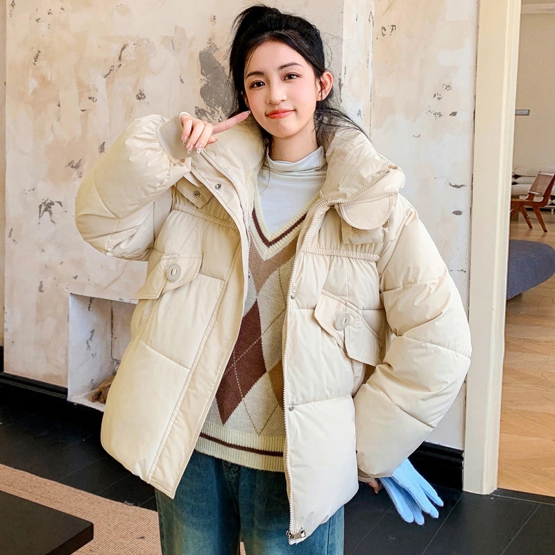 2024年ダウン綿服女性ゆるい綿入れ保温フード付き女性秋冬ショート丈パン服綿入れ