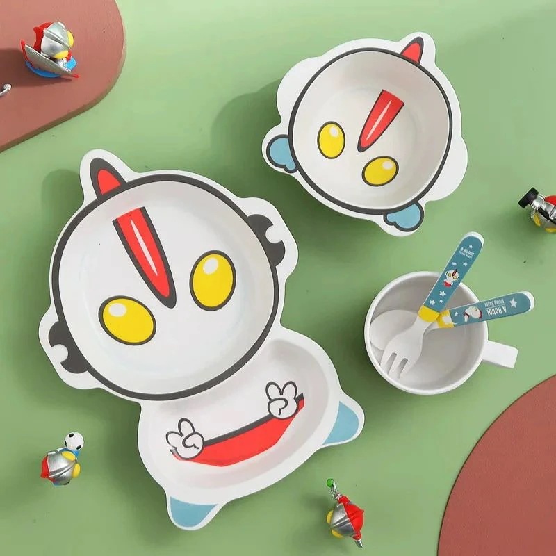ウルトラマン 食器セット お子様用 茶碗 お皿 コップ スプーン フォーク 5点セット キャラクター グッズ 竹繊維 一人暮らし かわいい 食