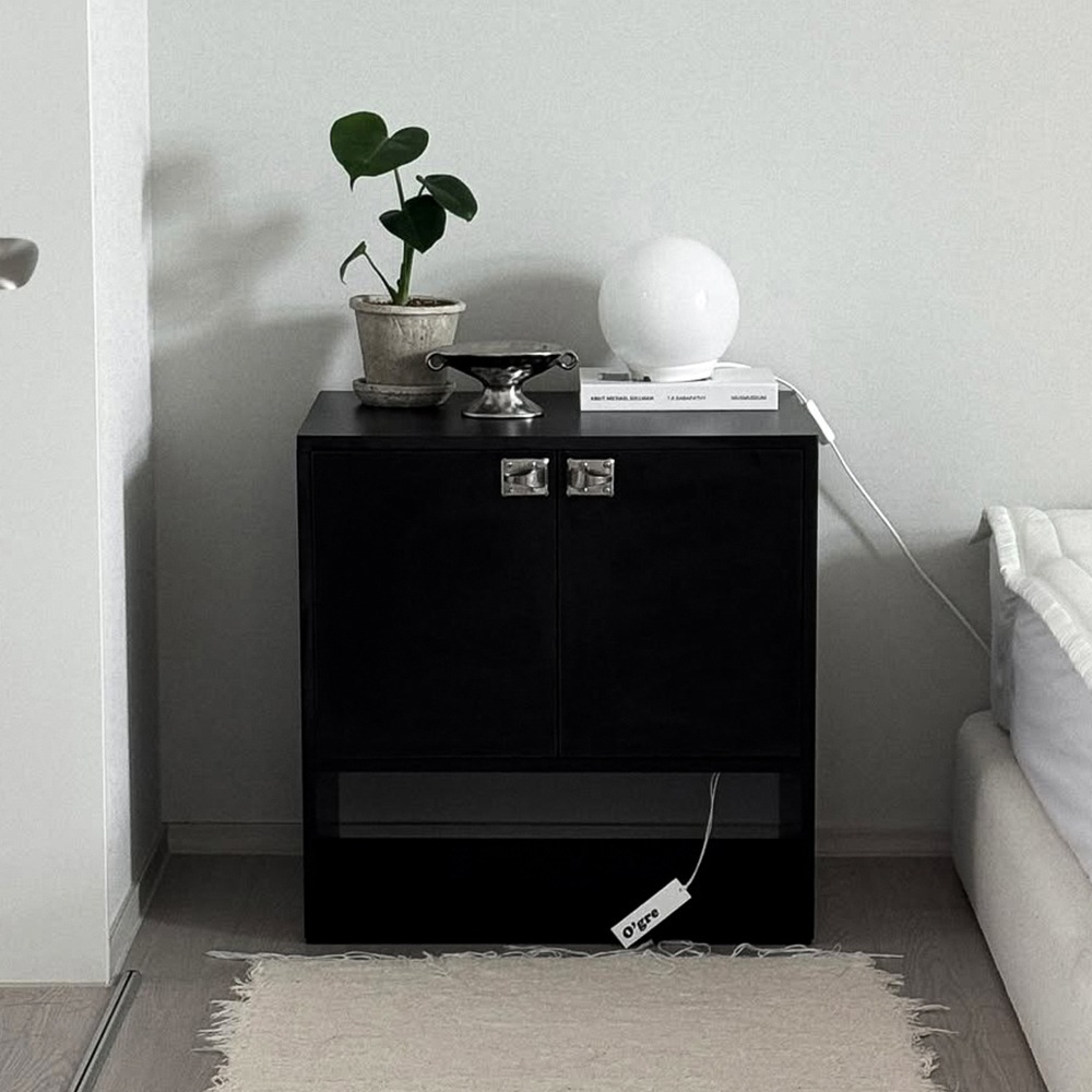 ブラックシードダブルドアキャビネット 韓国インテリア マット ブラック PB 両開きドア オープン収納 コンパクト モダン リビング 収納 ベッド横 サイドテーブル 60x40x61cm