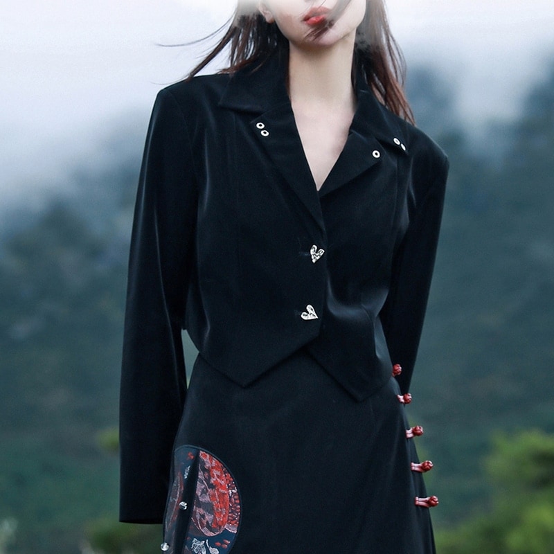 テーラードジャケット レディース 短丈 黒色アウター 長袖 金属ハートボタン PUコート レザージャケット 通勤ジャケット モダン 個性的