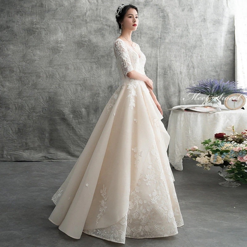 ウェディングドレス 花嫁 二次会ドレス ウエディングドレス 結婚式 新婦 ロングドレス Aラインドレス シャンパン 前撮り 披露宴 ブライダルドレス レース 編み上げ 海外挙式 大きいサイズ エレガン