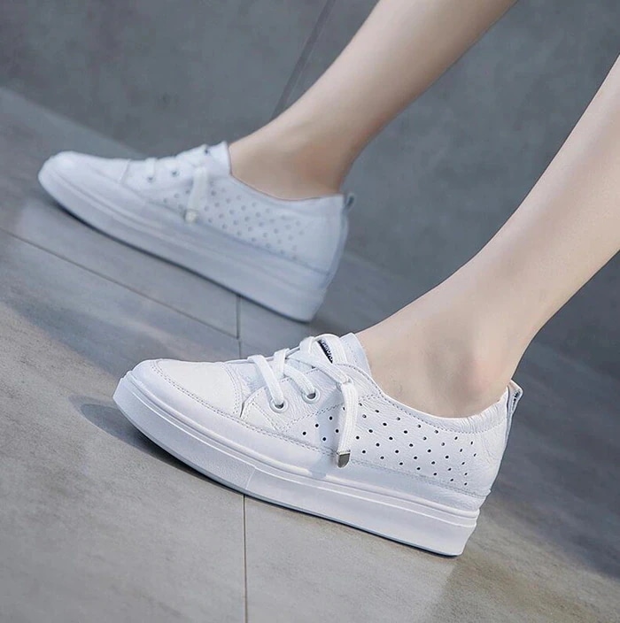 スニーカー 靴 レディース 白インヒール スニーカー ローカット インヒール レースアップ 歩きやすい スニーカー レディーススニーカー 厚底 スニーカー インソール シューズ 靴 女性用
