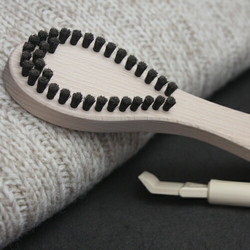 浅草アートブラシ 毛玉取りブラシ 匠 先が2列の改良型 日本製 【沖縄不可】