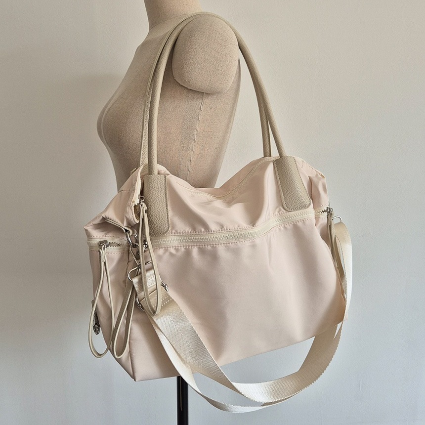 アベック ポコノ ナイロン ビッグ ショルダーバッグ