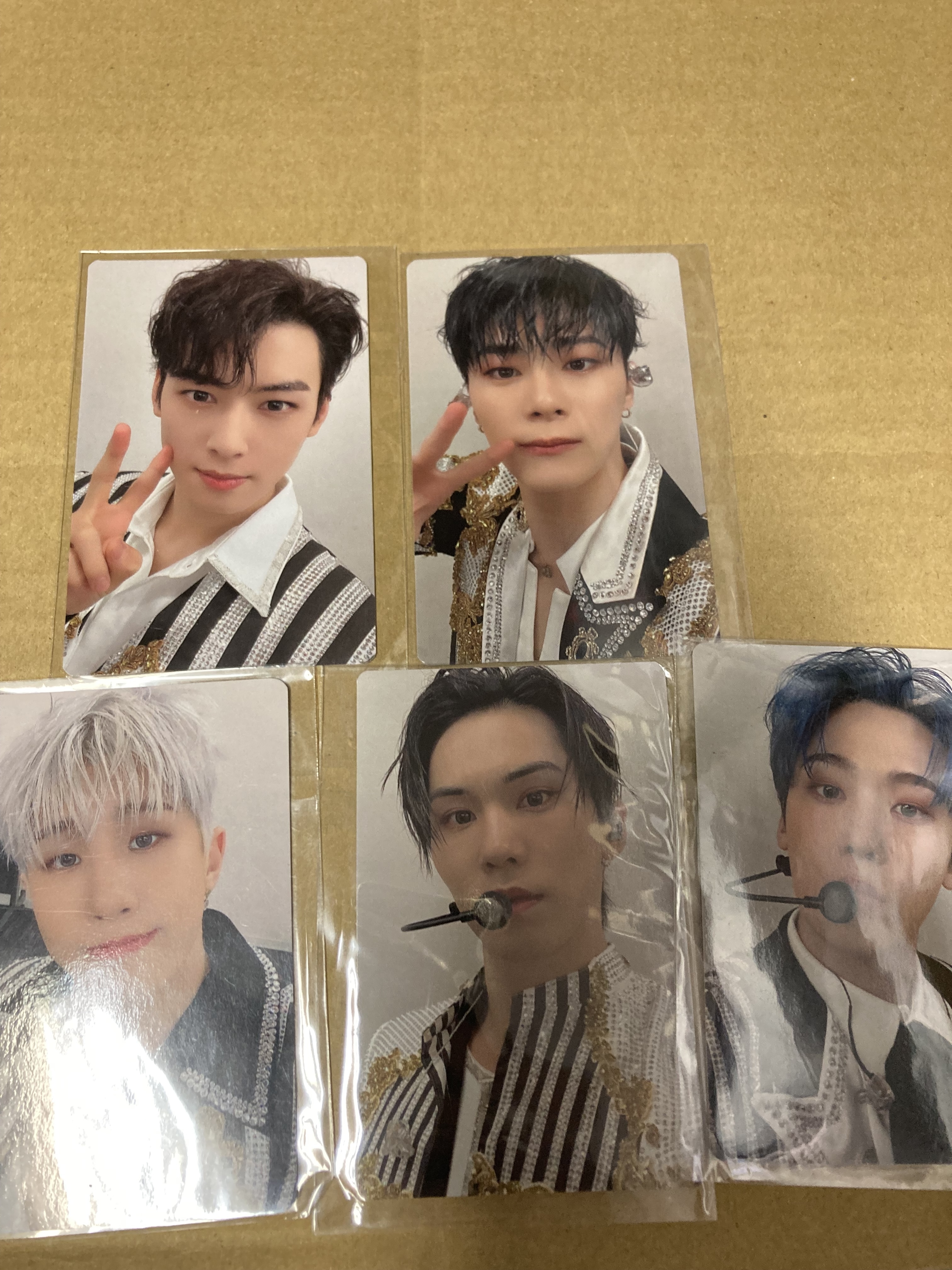 ASTRO 2022 JAPAN CONCERT The 3rd ASTROAD to JAPAN [STARGAZER] ＠LoppiHMV限定盤 特典フォトカードコンプセット 新品 16,295円