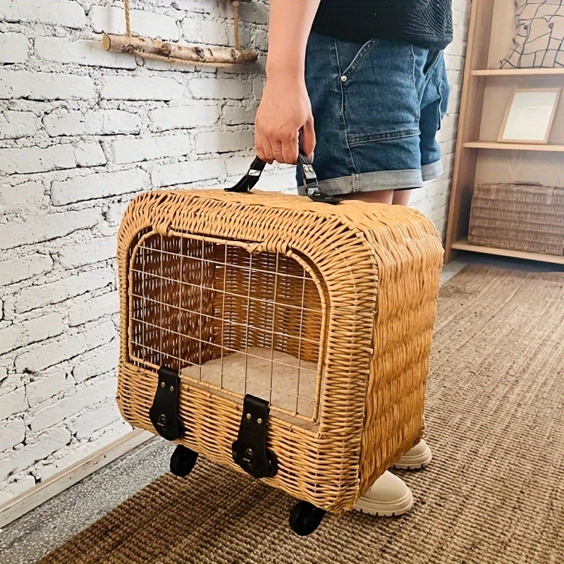 MamyPets 1pc ラタン製ペットキャリー キャスター付きステンレススチールフレームポータブル織り猫と犬の旅行トロリーアウトドアピクニックバスケット