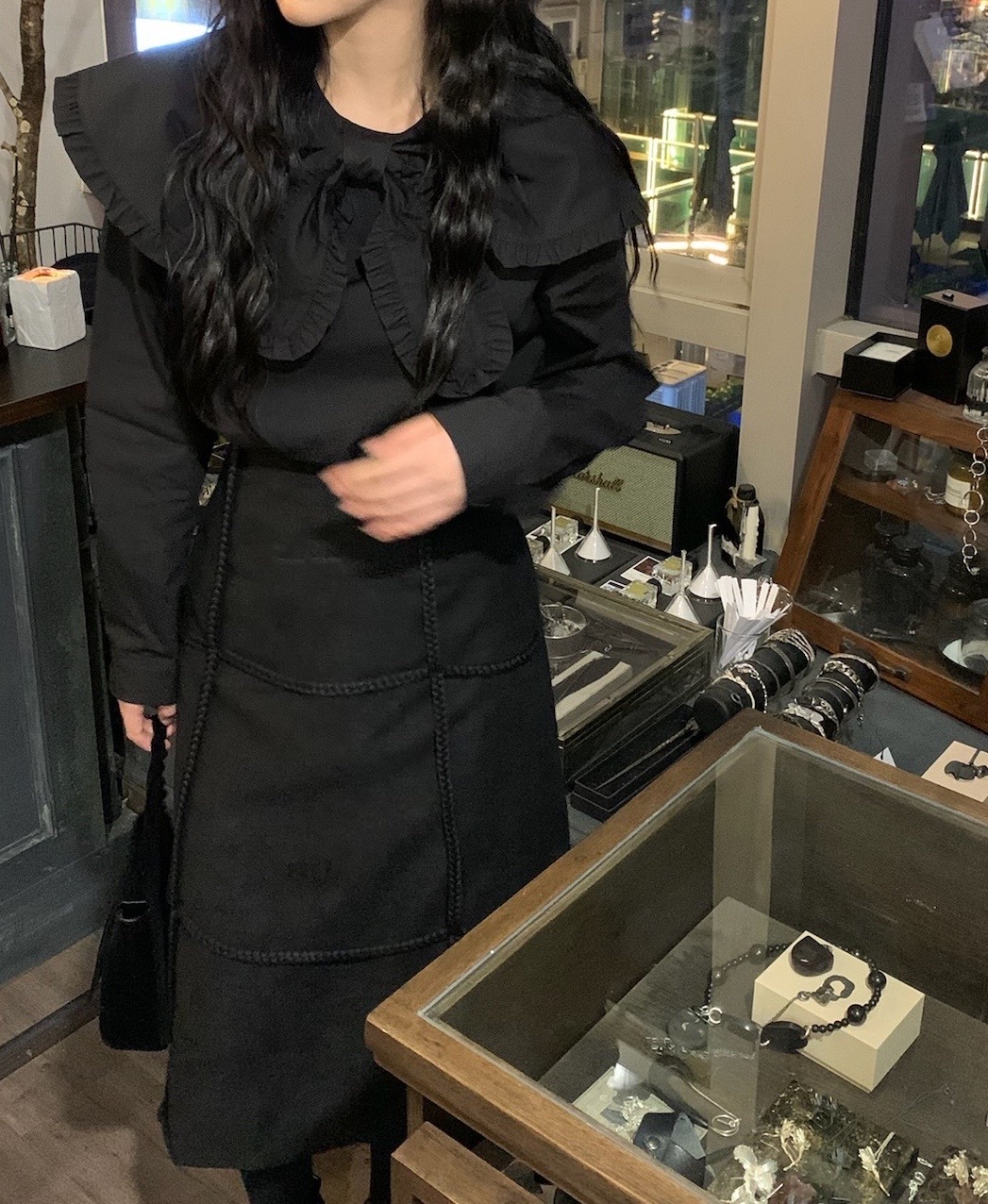 【セットアップ】ドールカラーレースシャツ＋ハイウエストホロースカート set up ツーピース 上下セット セットアップ ブラックコーデ モード系 シャツ. ブラウス スカート ハイウエスト レディー