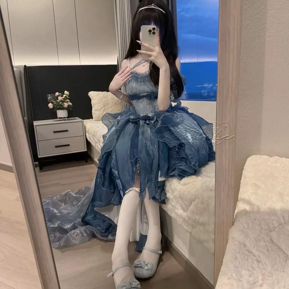 ブルーファッショナブルなフロントショートバックロングウェディングドレスロリータドレスロリータテールパフプリンセスドレス