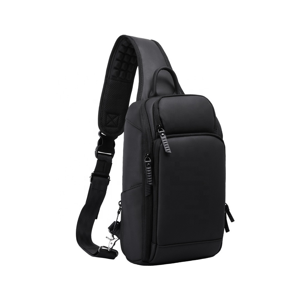ボディバッグ メンズ 軽量 大きめ 大容量 スムーズジッパー 防水 撥水 ポケット多数 USBソケット ブラック 50代