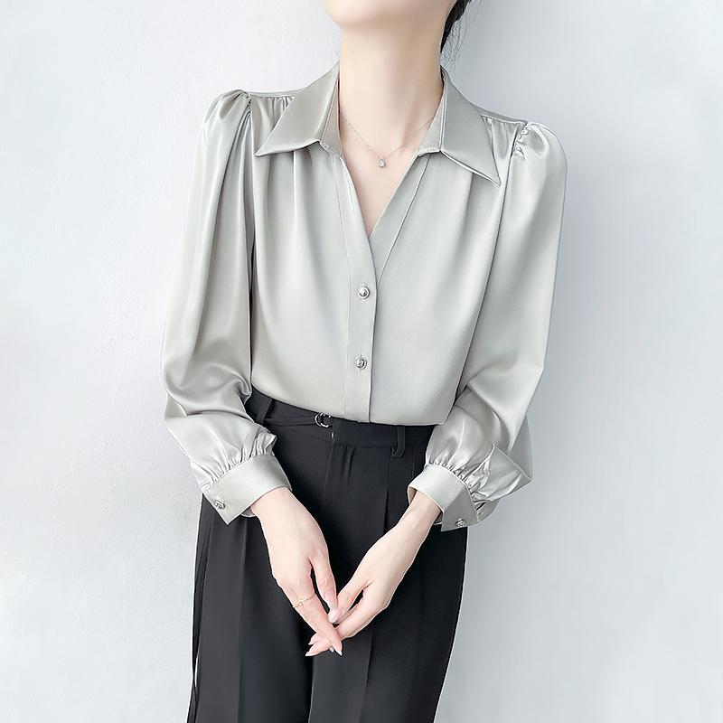 ブラウス 通勤 サテンシャツ レディース 秋冬 高見え オフィス ビジネス フォーマル リクルート トップス パフスリーブ 上品 シンプル エレガント