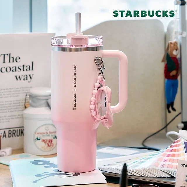 韓国　スタバ　スターバックス　スタンレークェンチャータンブラー　2本セット 韓国 スタバ スターバックス スタンレークェンチャータンブラー 2本