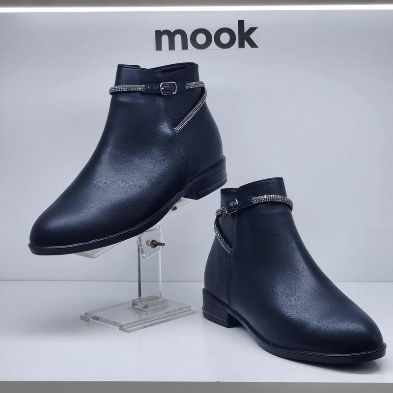 ジュエリーストーンストラップモールド型アンクルブーツ 322610 AA TZHP1SD 18,857円