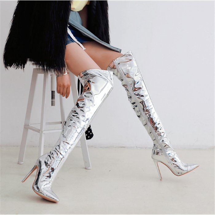 ニーハイブーツ ロングブーツ 定番人気のニーハイブーツ シルバー　ストレッチニーハイブーツ ヒール美