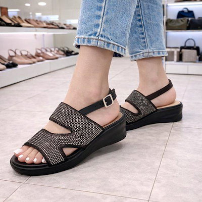 女性軽量キュービックサンダル YAEMDS813BK HFIH2A GN_GN 12,611円