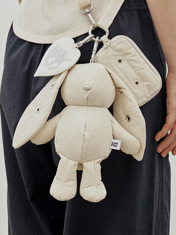 newjeans コラボ collar rabbit pouch ラインフレンズ】 NewJeans x COLLER RABBIT POUCH : WHITE