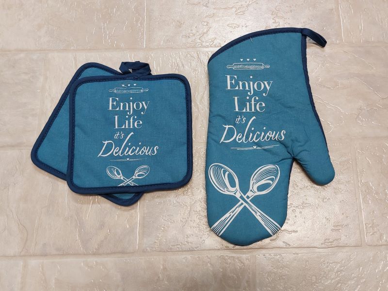 おしゃれな鍋つかみ＆鍋敷きセット Enjoy Life! アメリカで人気