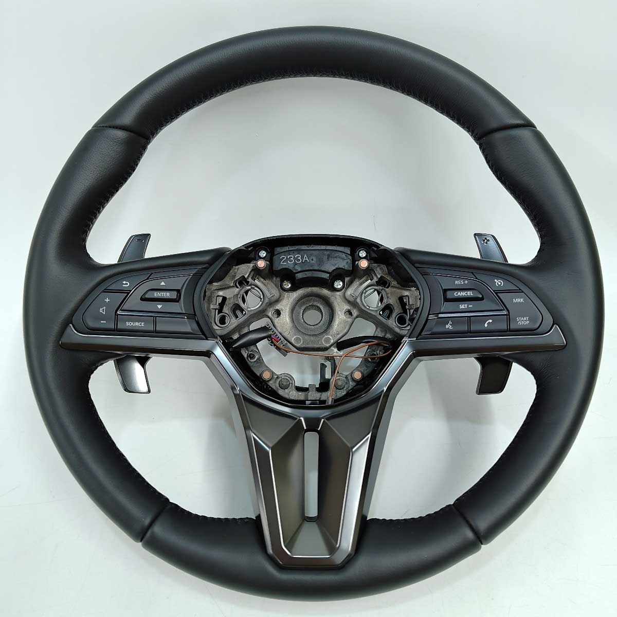 中古・未使用品】日産 R35 GT-R GTR ステアリング 2024年式