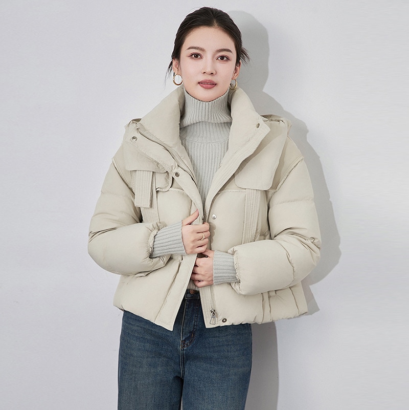 女性用の新型ホワイトダックダウンジャケットロング丈とショート丈で厚みがありスタイリッシュなデザインとリボンのディテールが特徴です