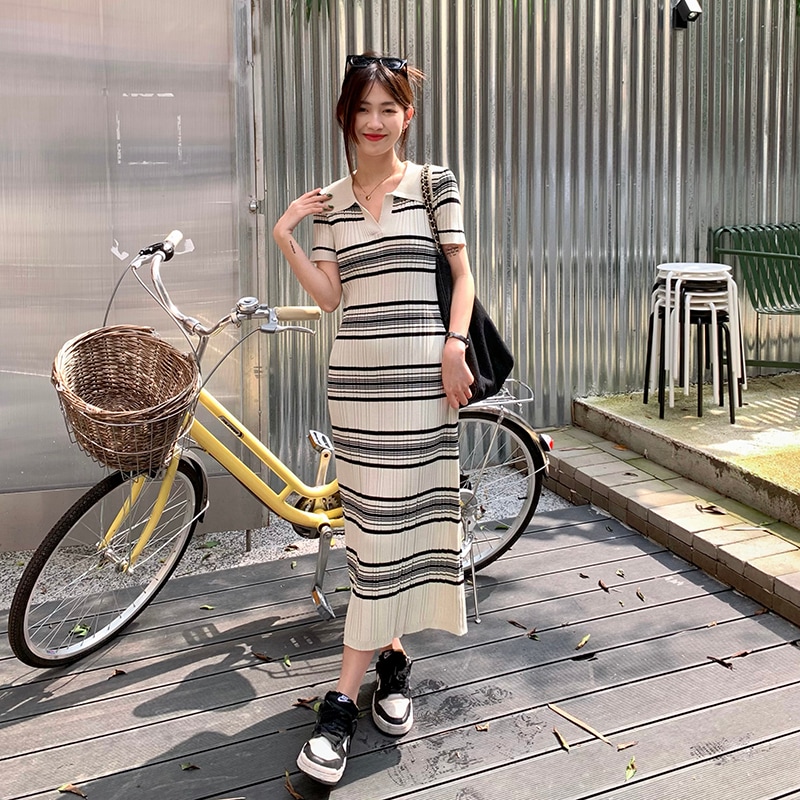 ワンピース ニットソー 膝下 半袖 Vネック ストレート ニット サマーニット 大人可愛い 大人 おしゃれ キュート ストライプ 春 夏 秋 レディース 通勤 学生 お出かけ 女子会 休日 旅行