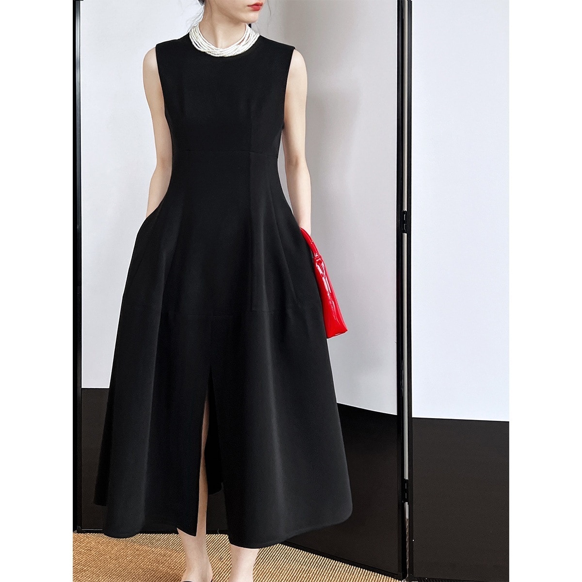 ノースリーブワンピース レディース 夏 ワンピース ウエストを細くするドレス スプリットヘム ノースリーブ ベストドレス