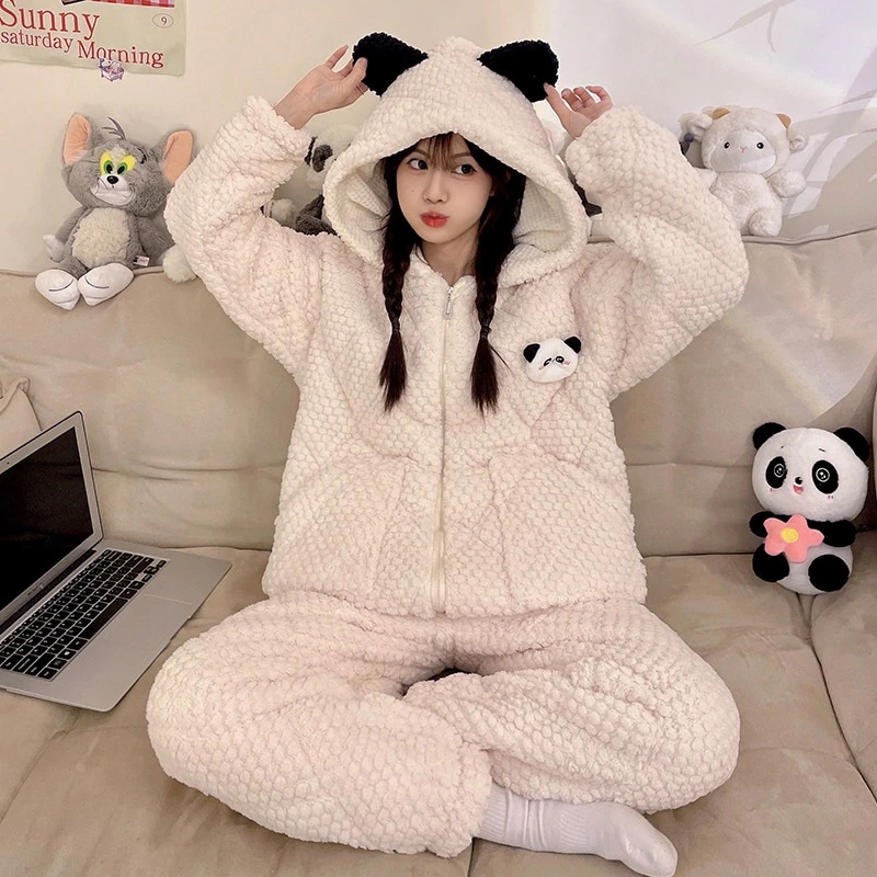 パジャマ女性秋と冬のサンゴのフリースは暖かい3層の綿の豪華なプラシ天のフランネルのルームウェアセットを厚くした