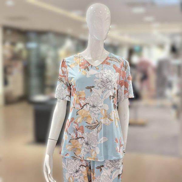 大きな花柄 50D Vネック 女性用イージーウェア トップス EZ1965