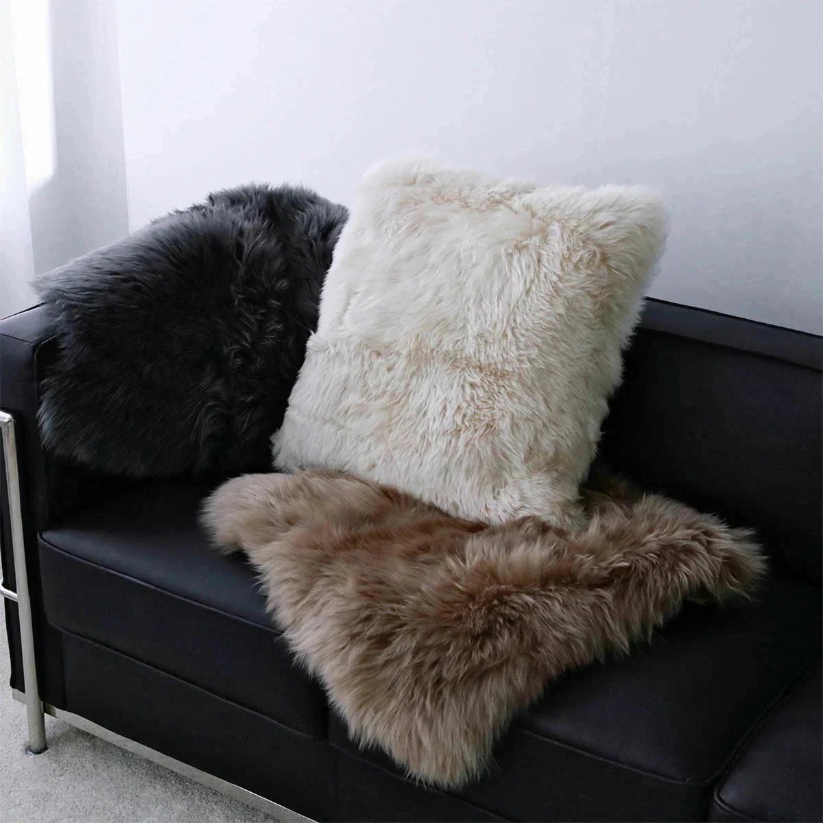 ＢＫＦチェアとピローとネイチャーズコレクションシープスキンの３点セット NATURES COLLECTIONの商品一覧｜The Conran Shop（ザ・コンラン