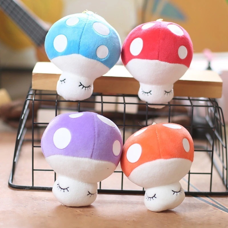 キュートでかわいい小さなキノコペンダントぬいぐるみ人形漫画ランドセルキーホルダー人形人形