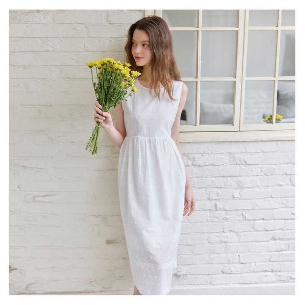 [ヴィッキー] ドットレースノースリーブワンピース（TKOAE7551）