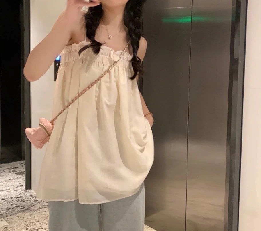 トップス キャミソール 袖なし 襟なし フレア ワイド かわいい 大人可愛い きれいめ シンプル カジュアル 大人 上品 おしゃれ お洒落 大人女子 こなれ感 ラフ ラブリー キュート ガーリー