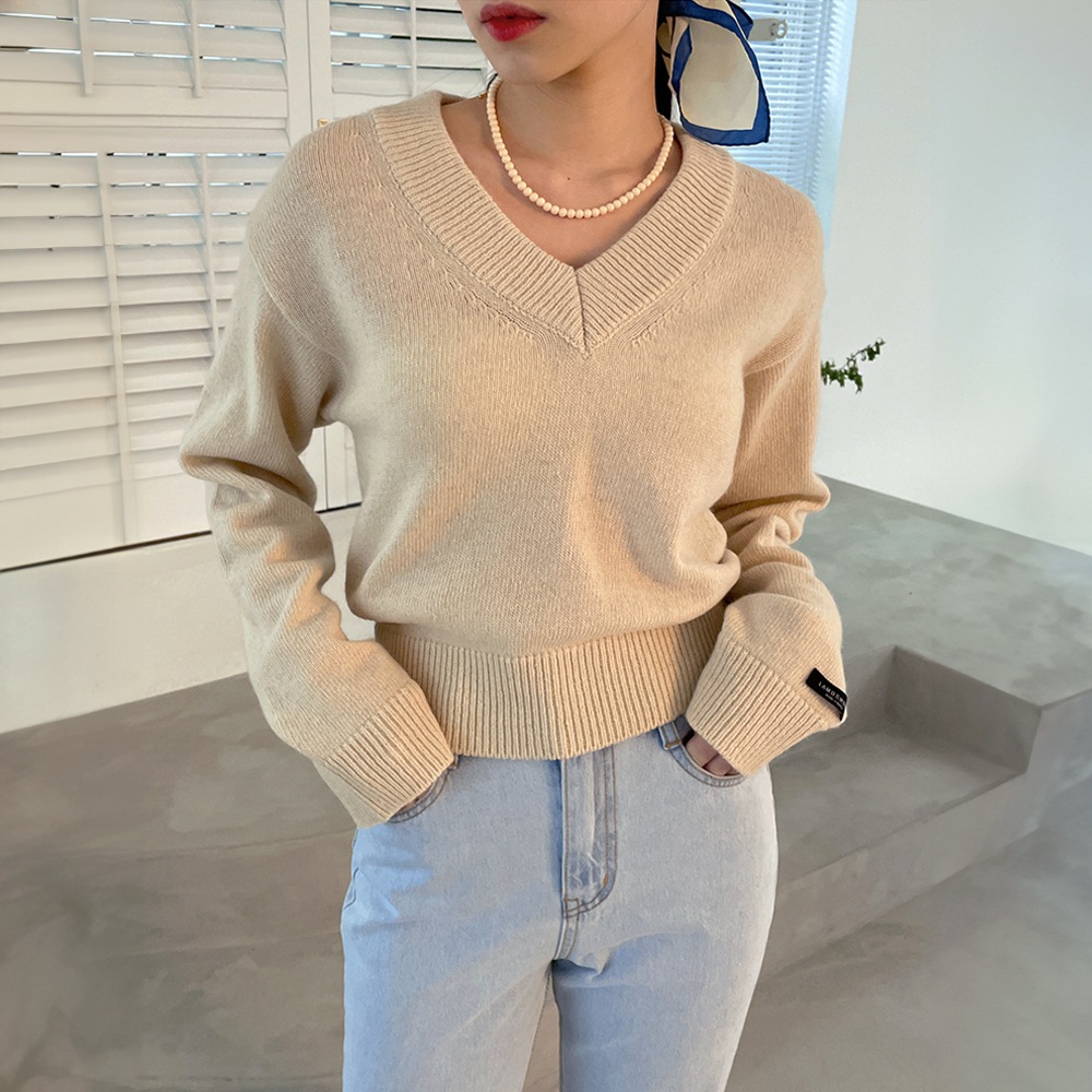 [8色] 無地Vネックニットトップス